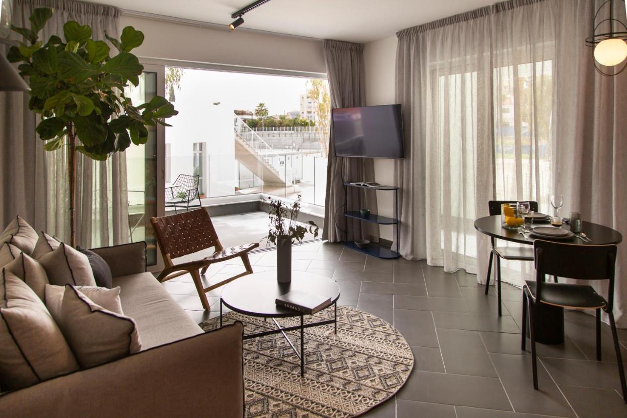Liv Urban Suites Larnaca Exterior foto