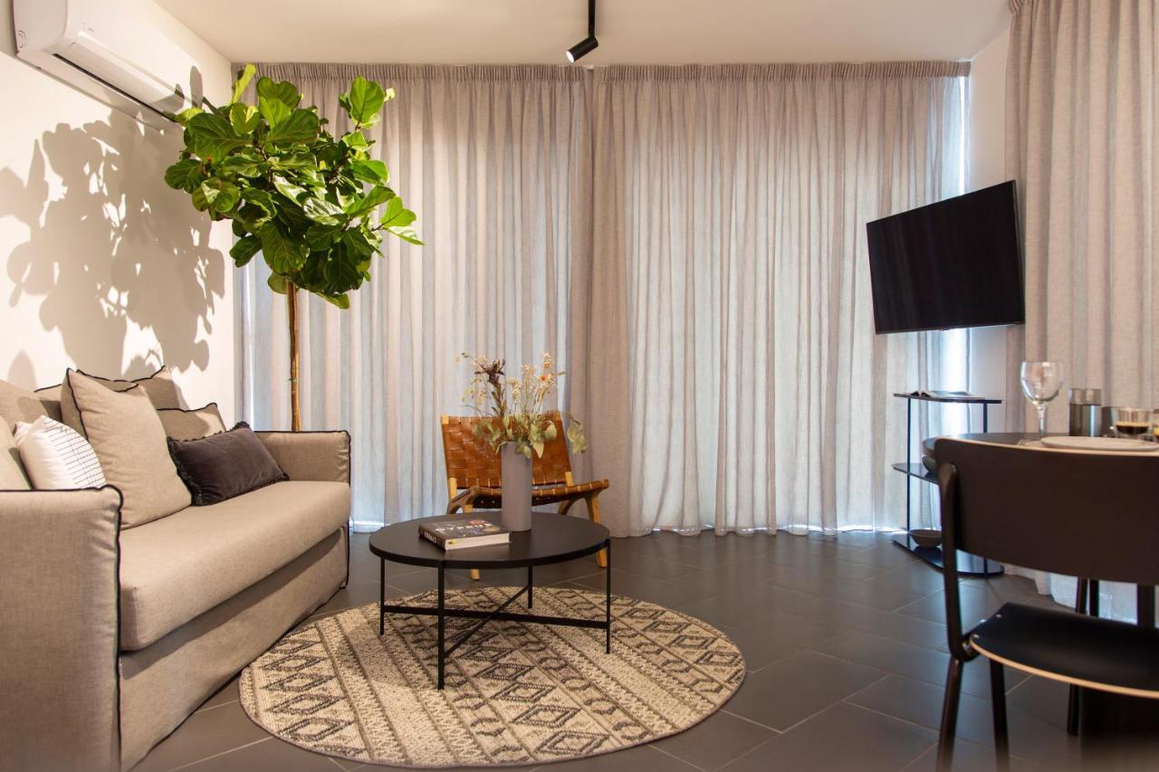 Liv Urban Suites Larnaca Exterior foto