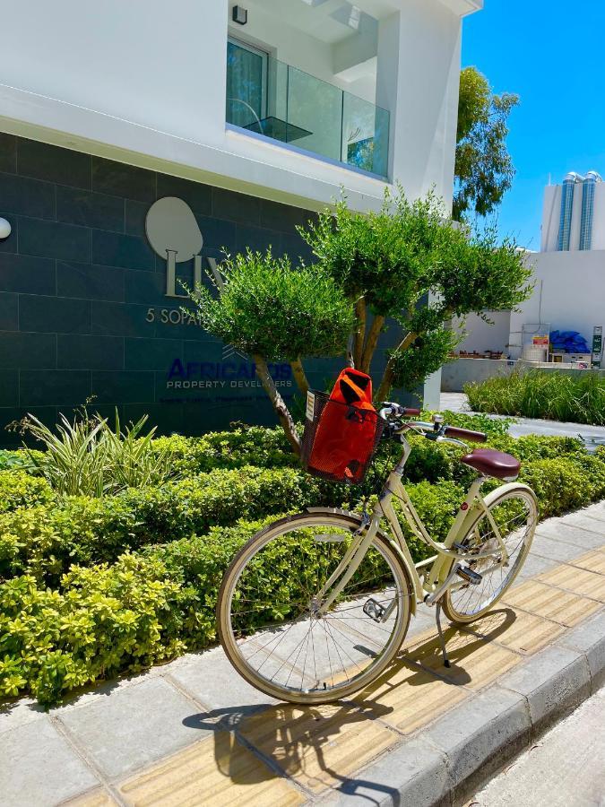 Liv Urban Suites Larnaca Exterior foto